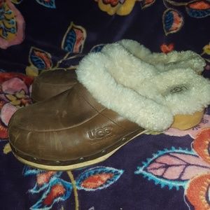 Ugg Wooden Clogs women's 10